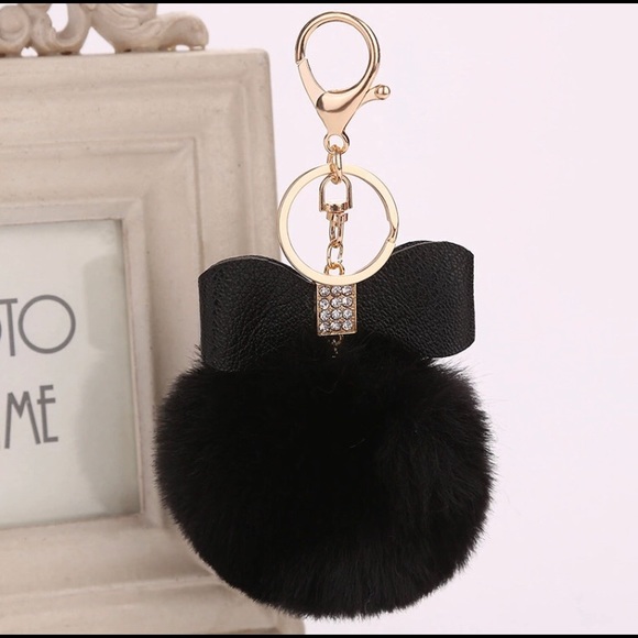 2/$10 💕 Black bow bling Pom Pom gold keychain - Picture 1 of 2
